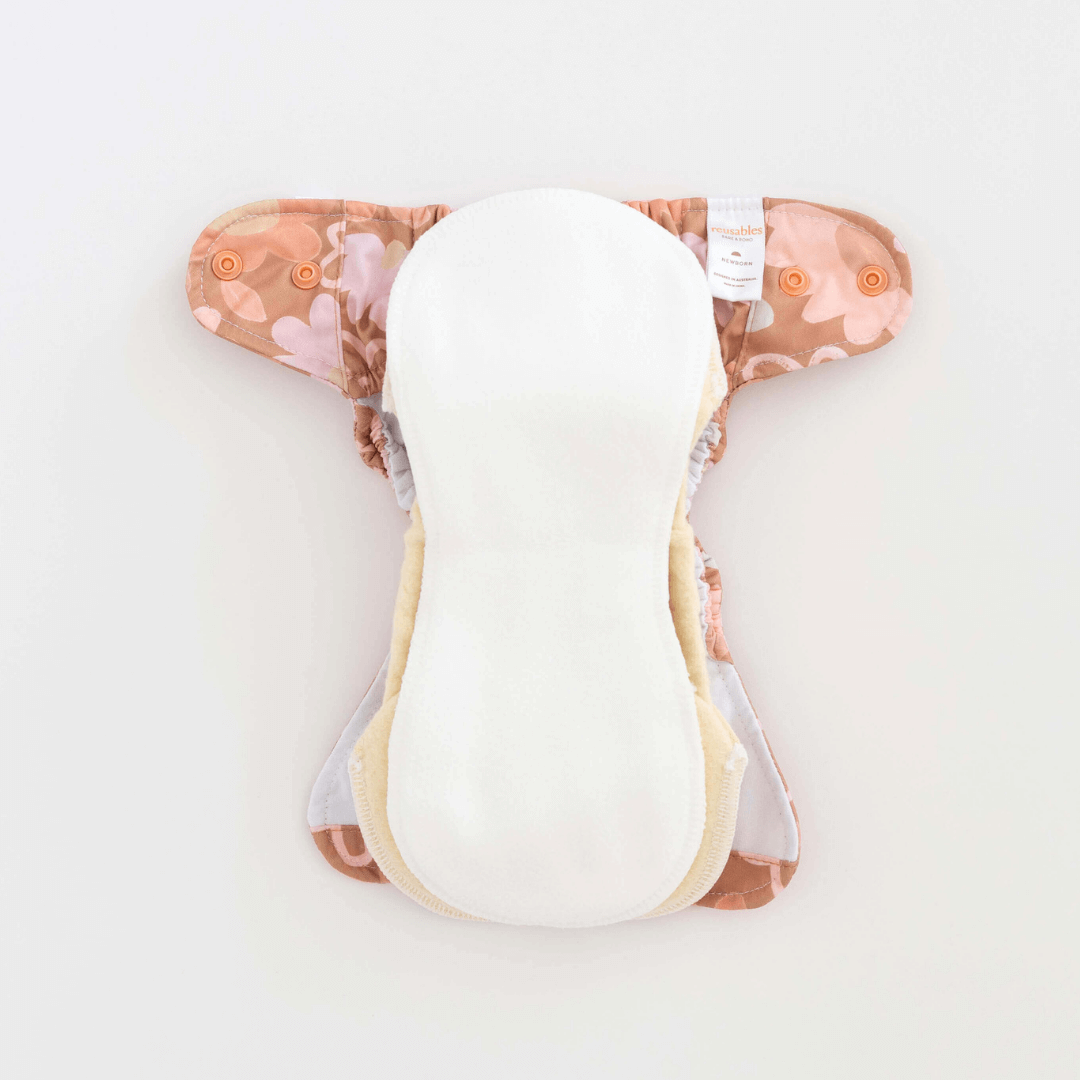 bare-and-boho-newborn-flexi-cover-2-0-couche-lavable-posy-bambou image 5