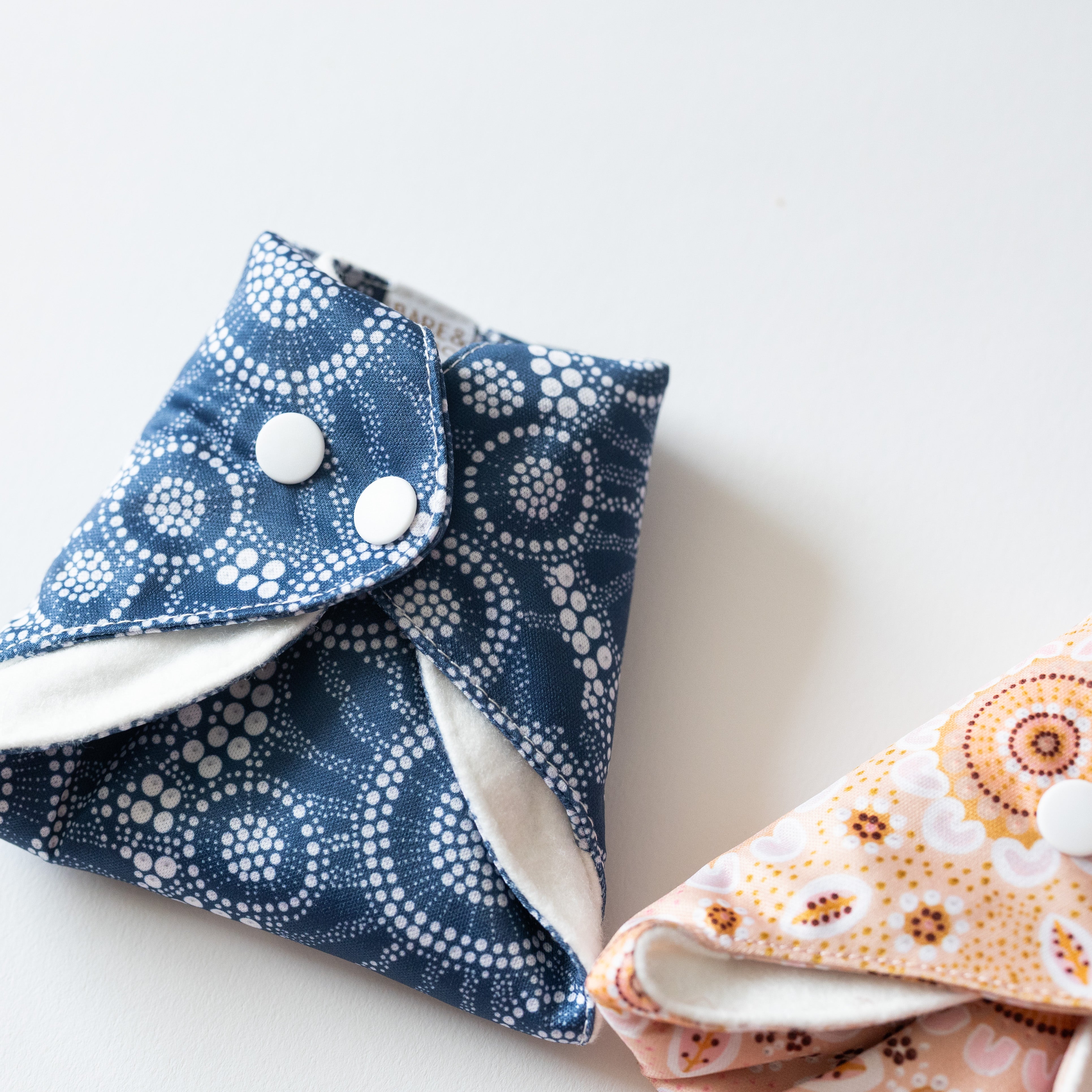bare-and-boho-cloth-pads-light-serviette-lavable-springflower-lot-3 image 2