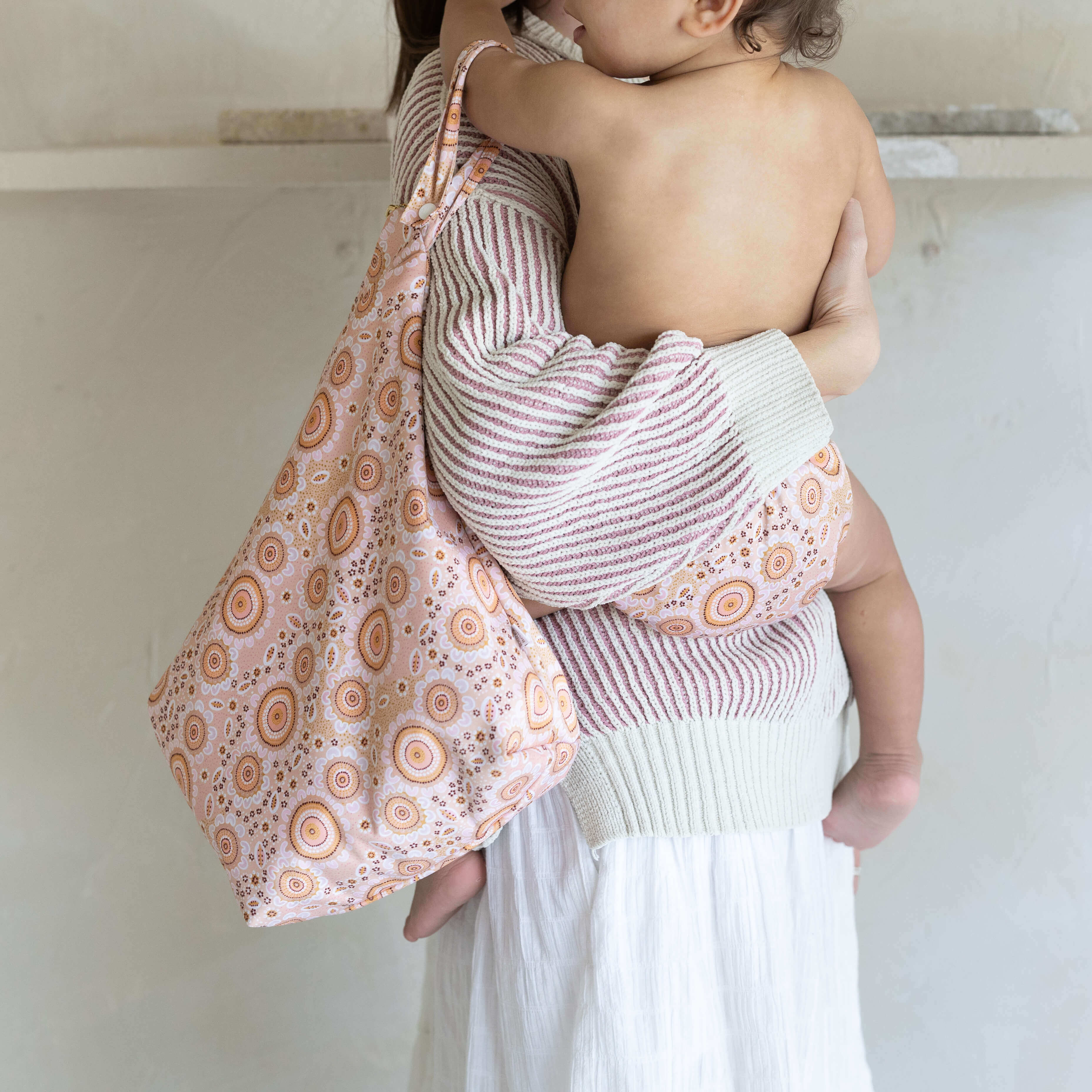 bare-and-boho-wet-bag-sac-imperm-able-spring-flower-large image 2