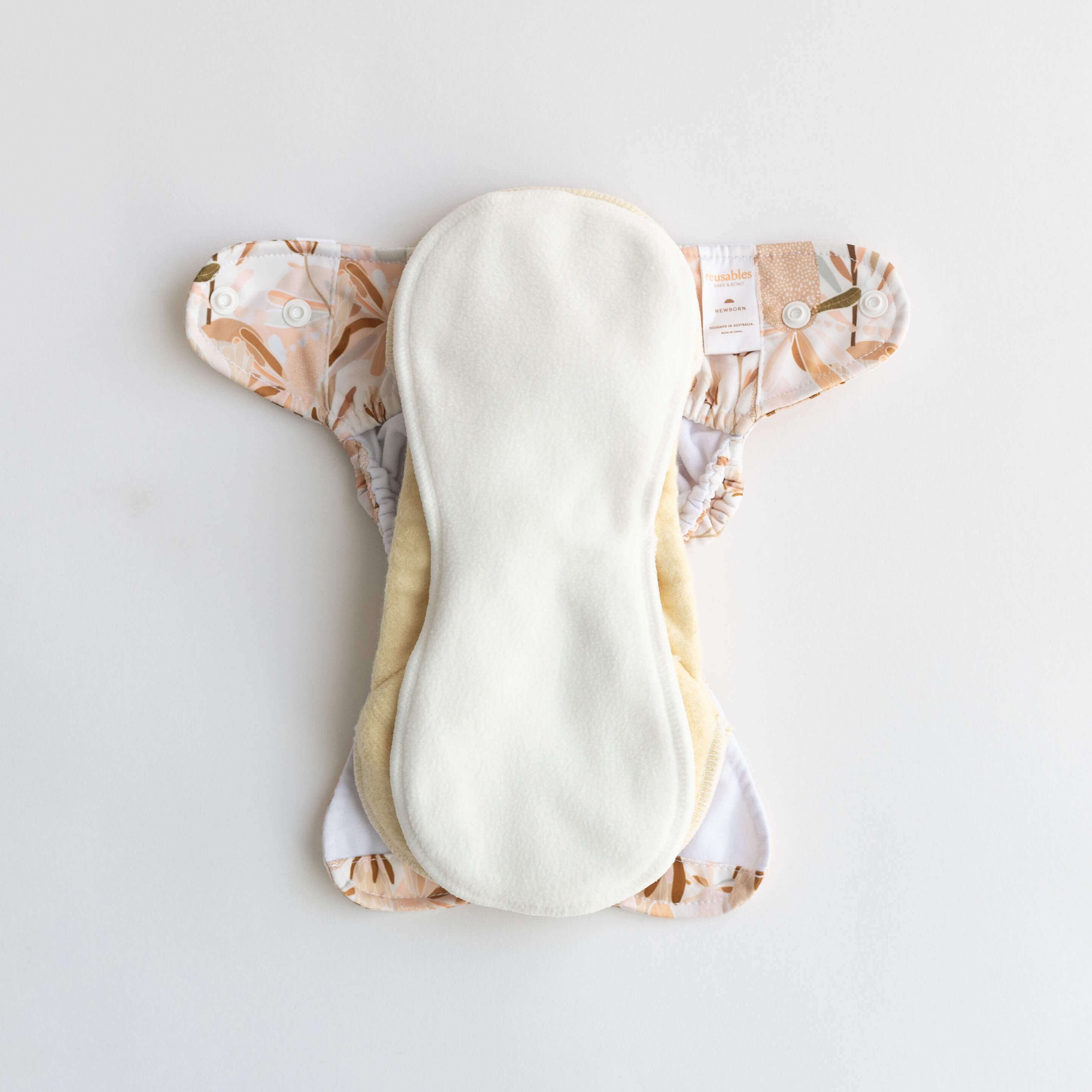 bare-and-boho-newborn-soft-cover-2-0-couche-lavable-banksia-bambou image 7