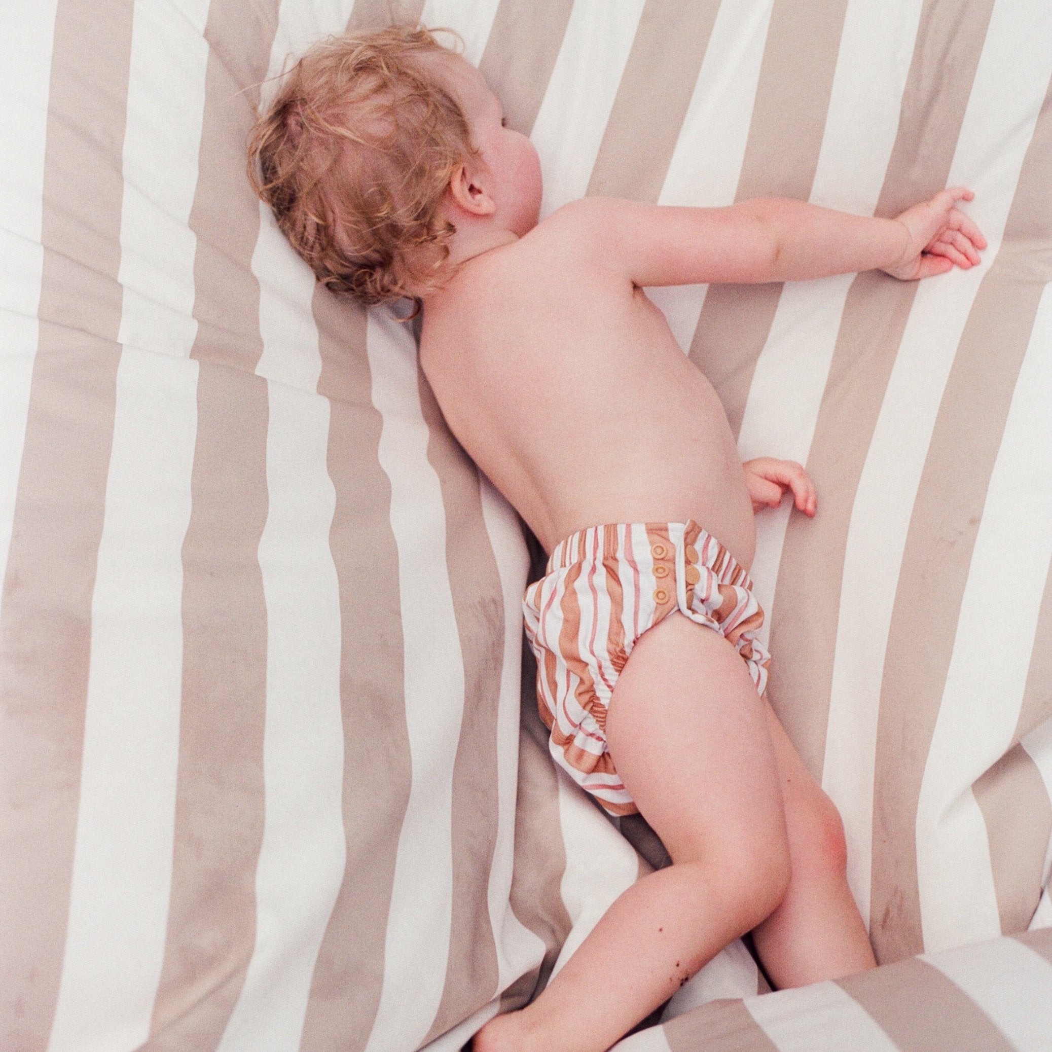 bare-and-boho-bundle-couche-de-bain-circus-sac-junior image 3