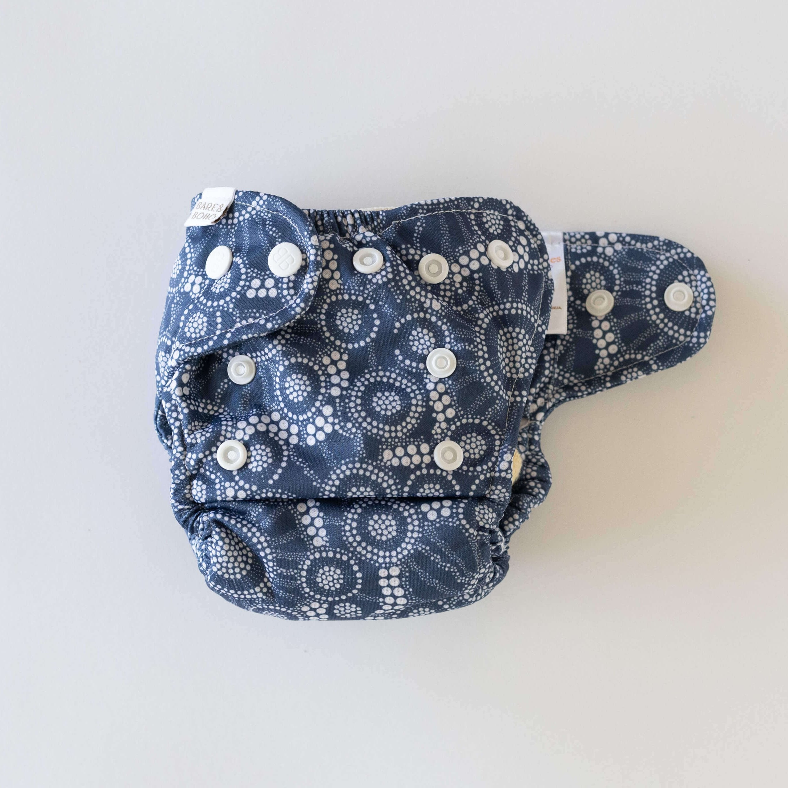 bare-and-boho-newborn-flexi-cover-2-0-couche-jellyfish-tide-bambou image 2