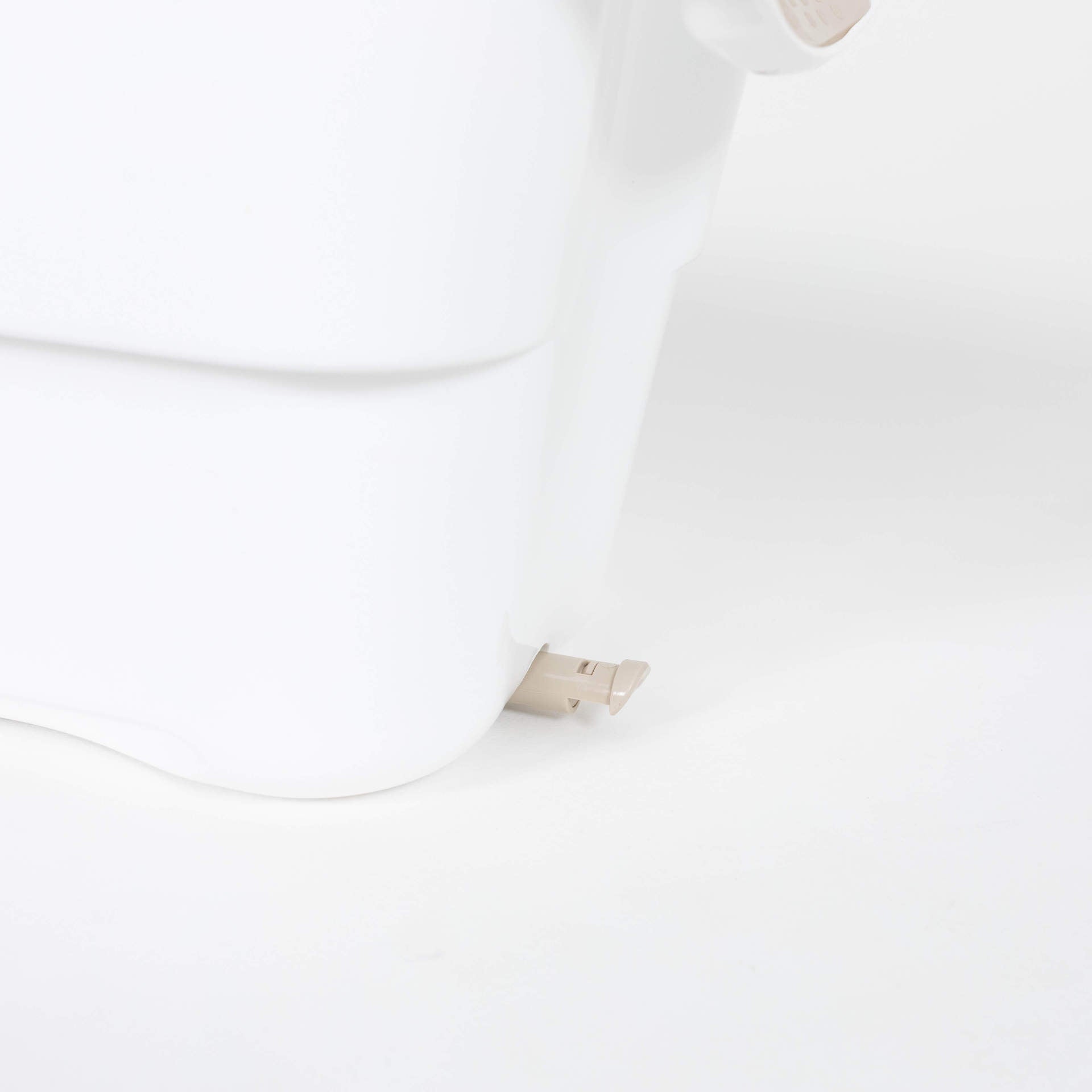 bare-and-boho-nappy-dry-pails-seau-couches-sand-strucket image 5