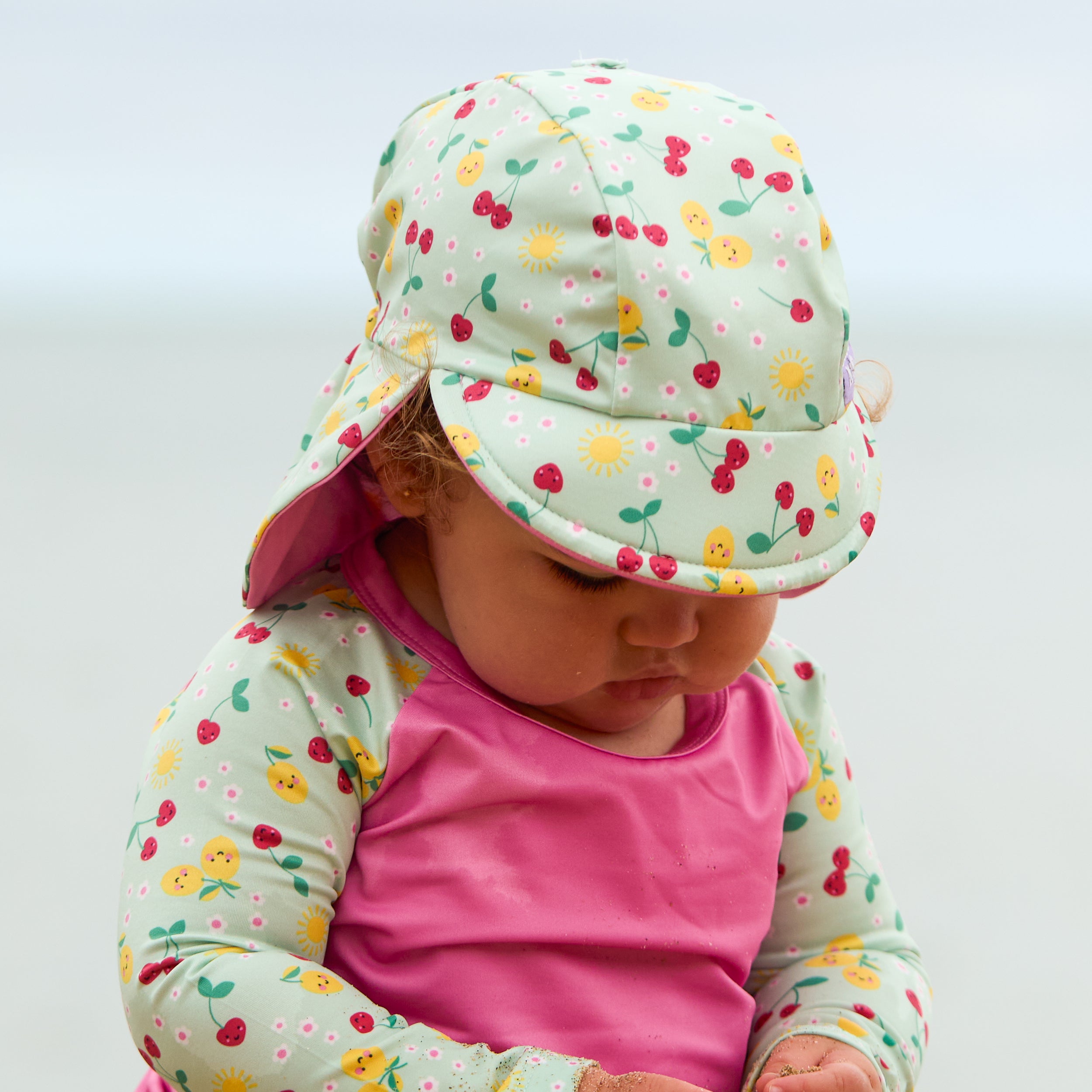 bambino-mio-reusable-swim-nappy-casquette-bain-fruit-juteux-upf-40 image 6