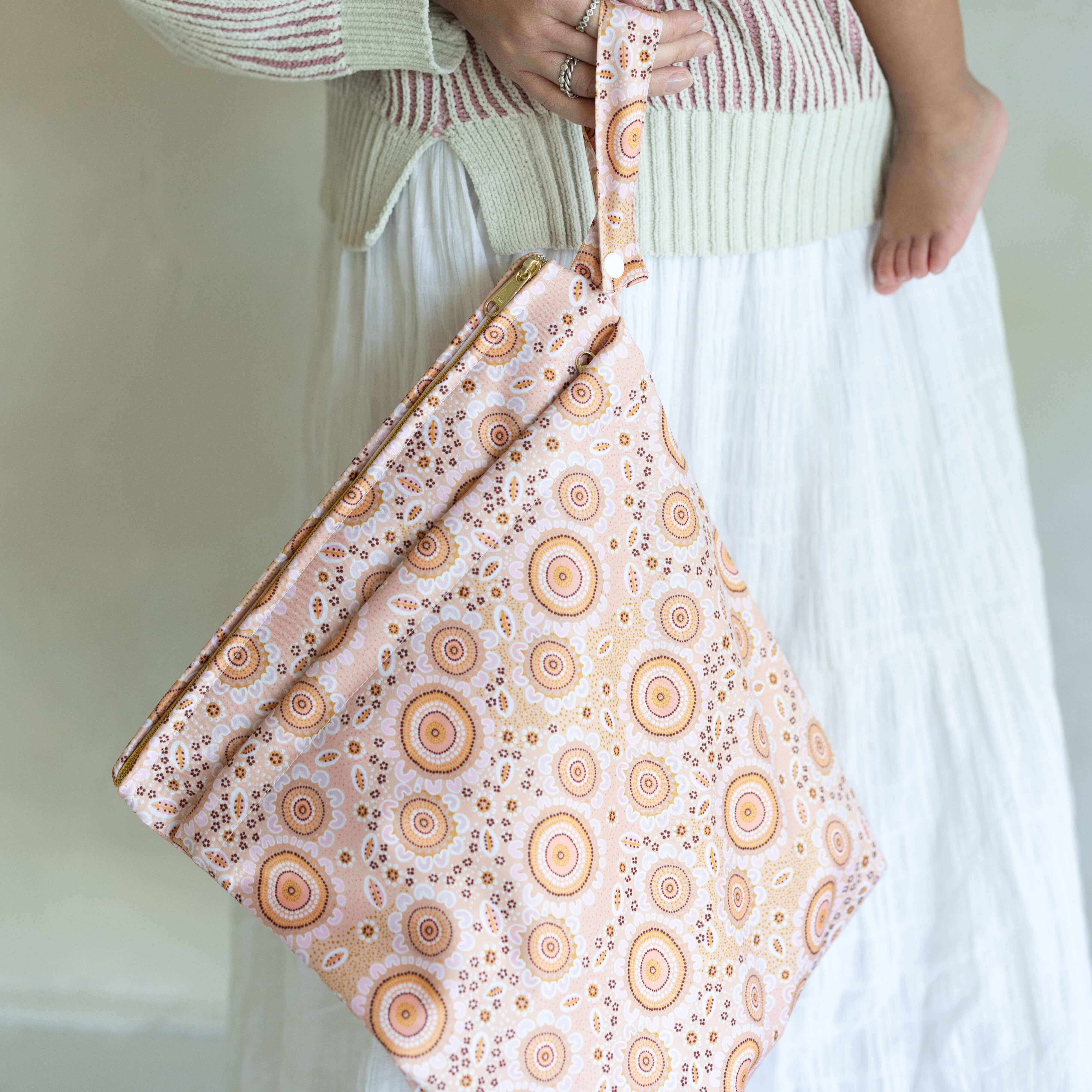 bare-and-boho-wet-bag-sac-imperm-able-spring-flower-large image 5