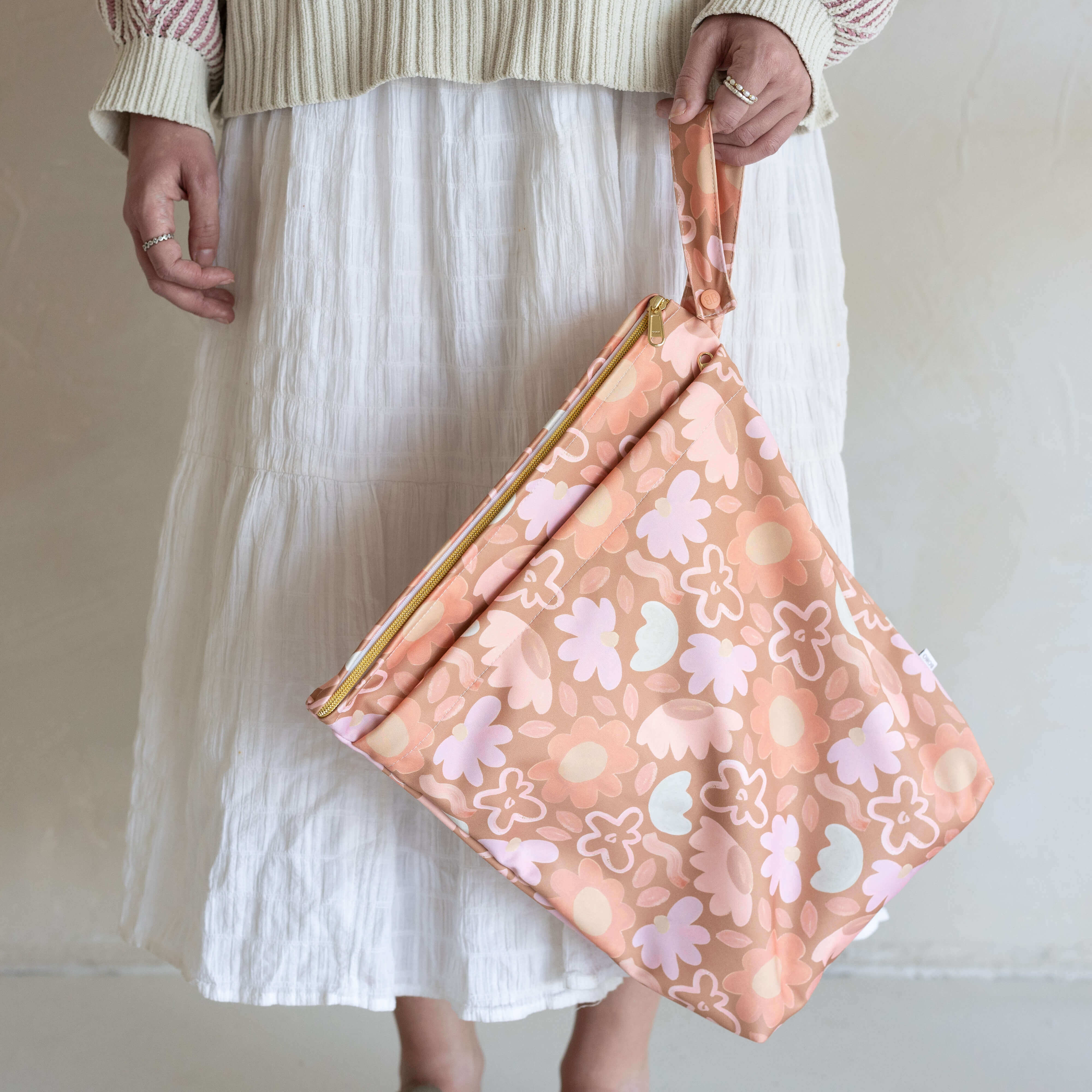 bare-and-boho-bundles-wet-bag-lot-circus-imperm-able image 7