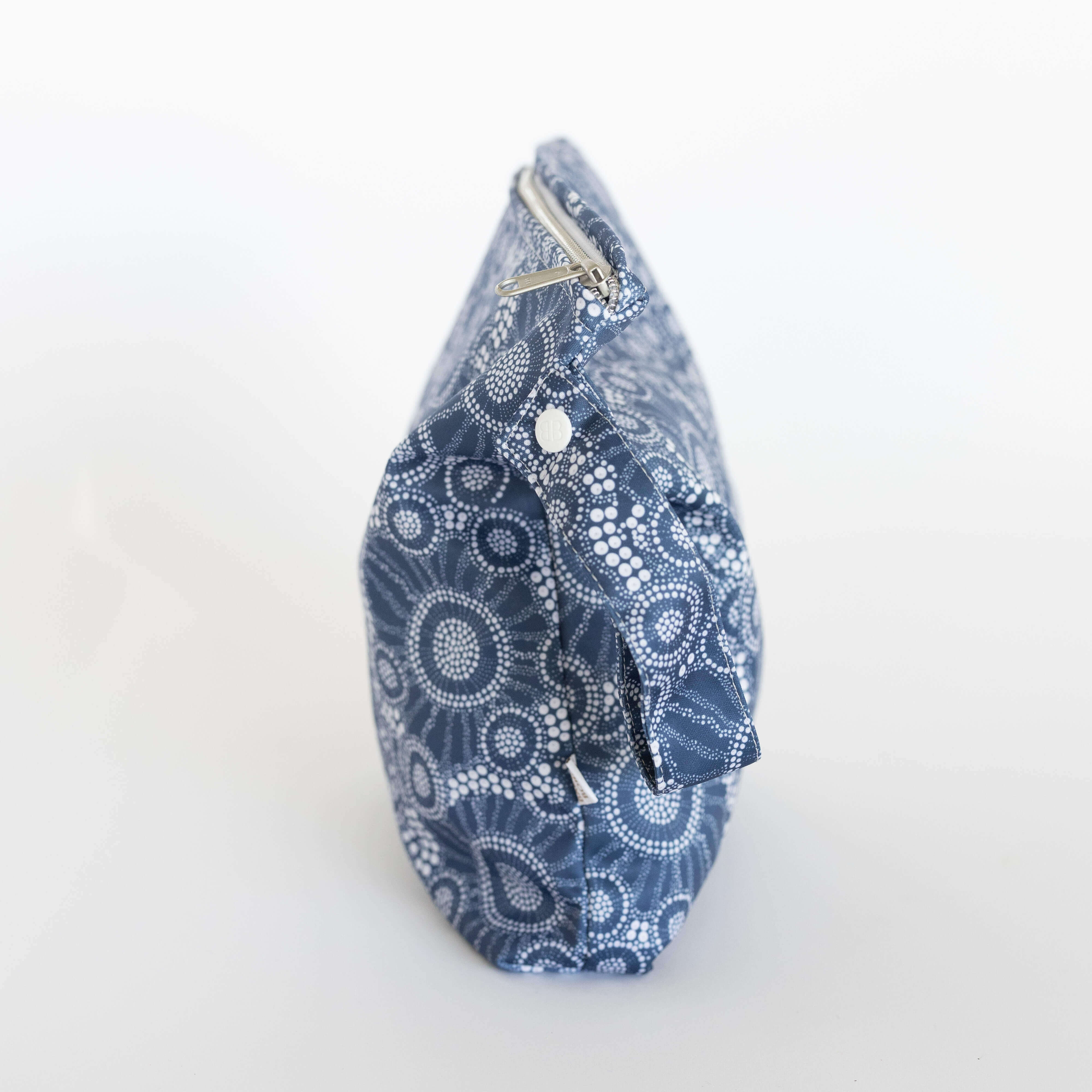 bare-and-boho-wet-bags-sac-imperm-able-jellyfish-tide-medium image 3