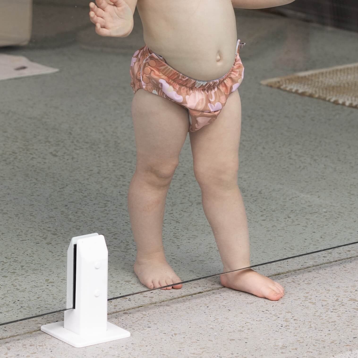 bare-and-boho-bundles-lot-couche-piscine-posy-hopscotch image 4