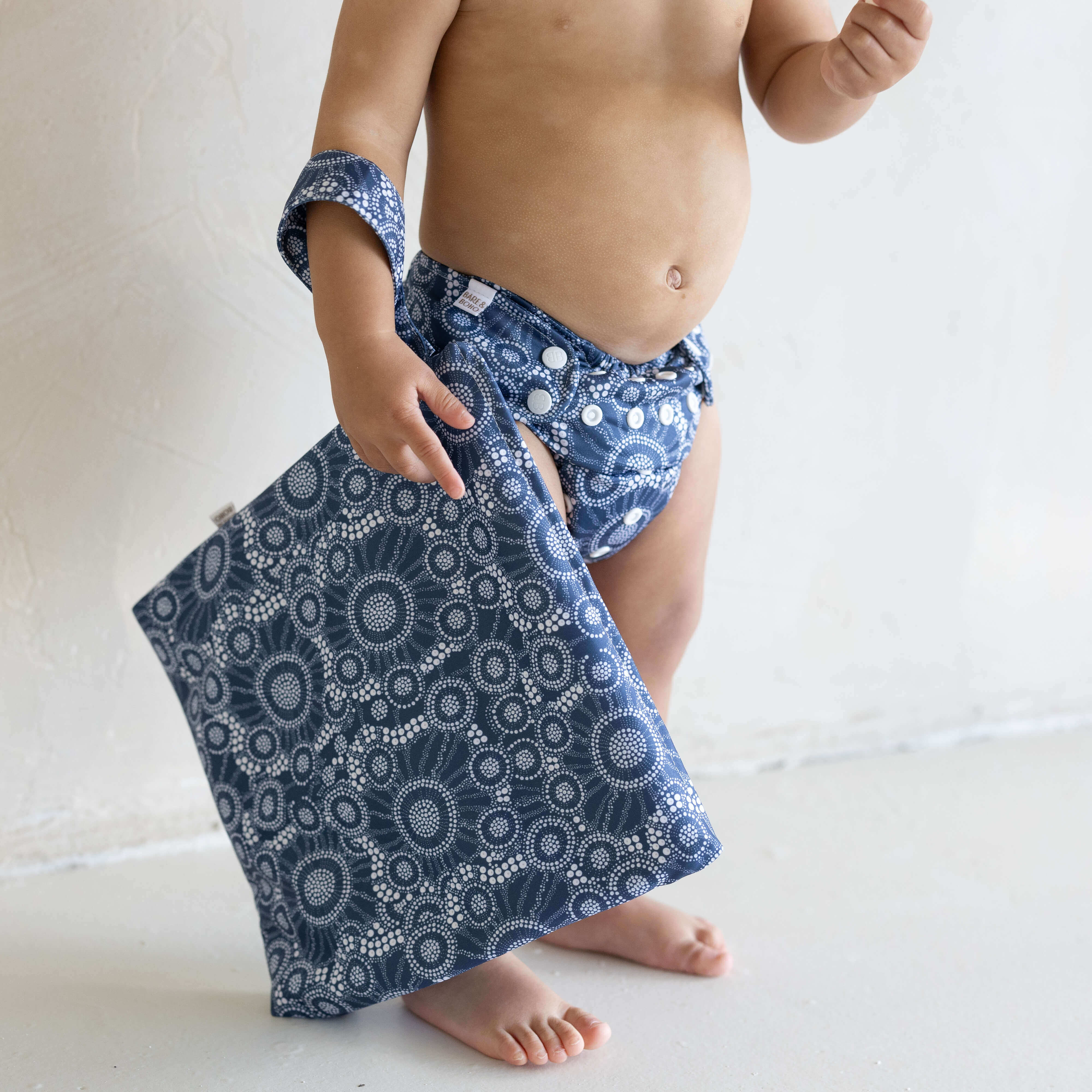 bare-and-boho-wet-bags-sac-imperm-able-jellyfish-tide-medium image 5